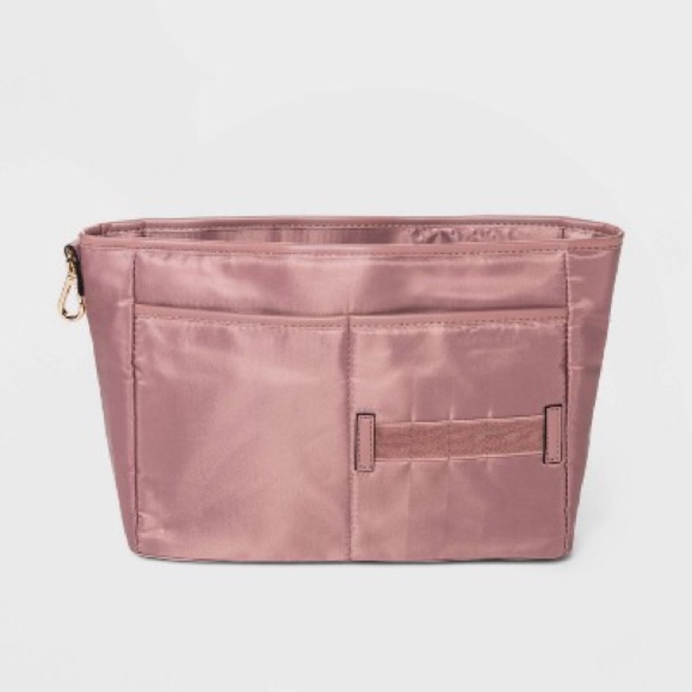 A new day bag organizer